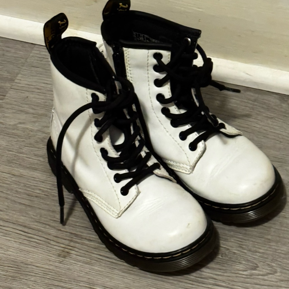 Dr Marten 1460 Combat Boots Toddler Girls Size 11 White leather Lace Up